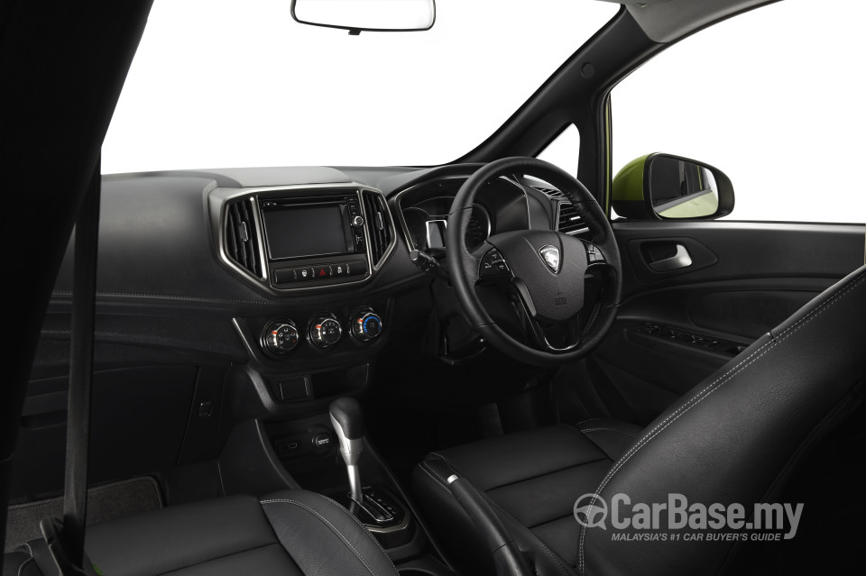 Proton Iriz P2-30A (2014) Interior