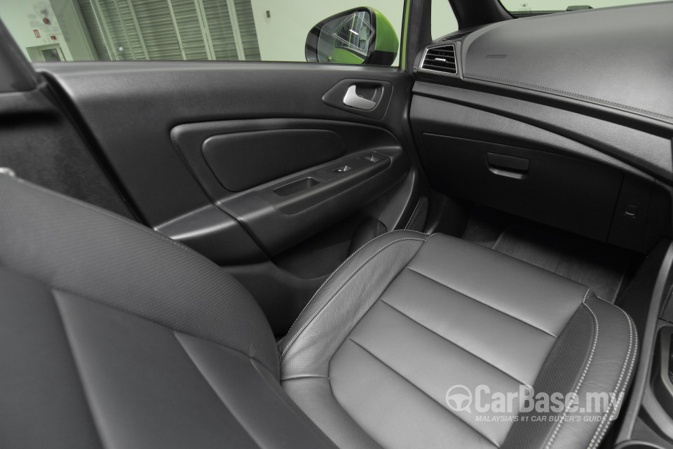 Proton Iriz P2-30A (2014) Interior