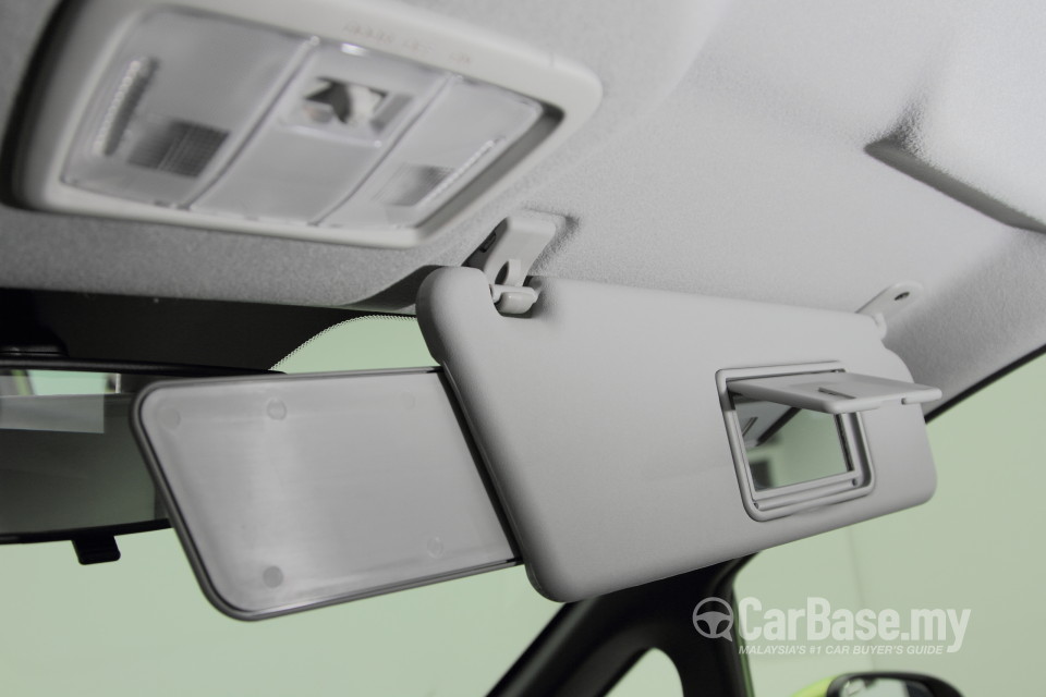 Proton Iriz P2-30A (2014) Interior