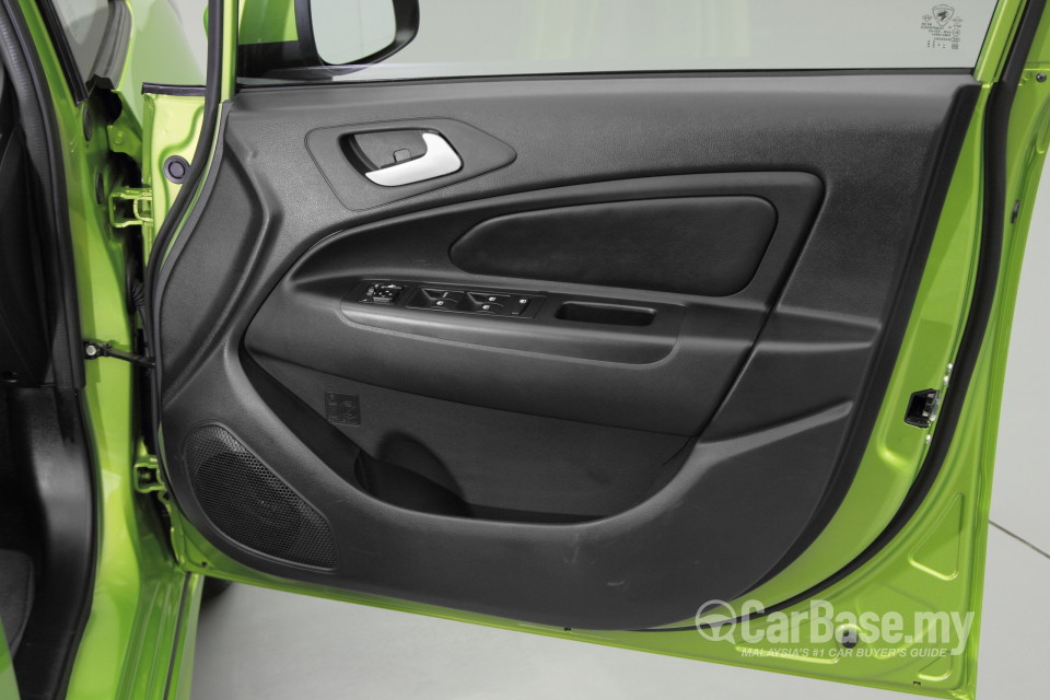 Proton Iriz P2-30A (2014) Interior
