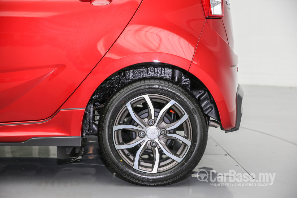 Proton Iriz P2-30A MC (2017) Exterior