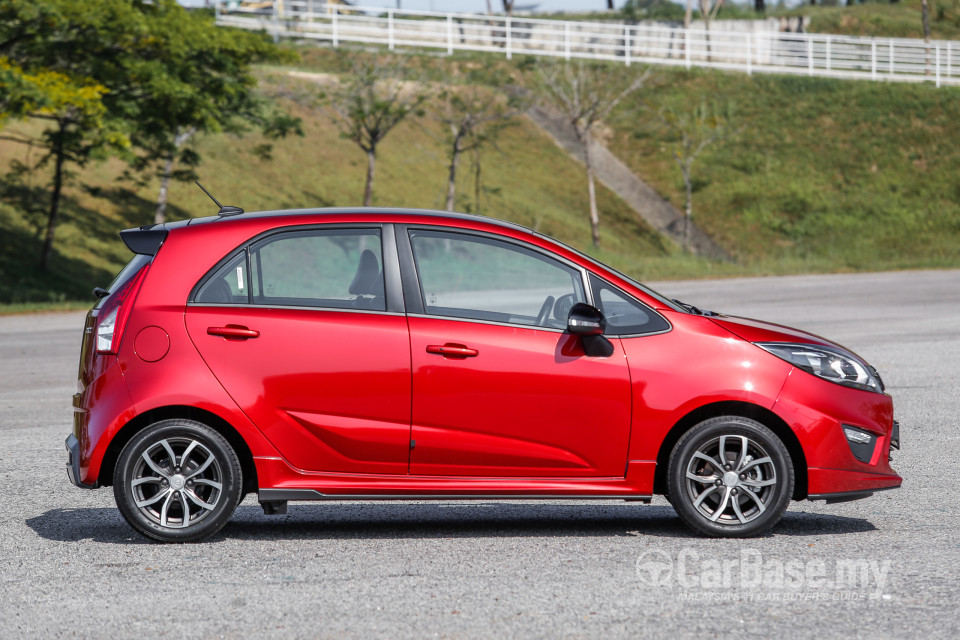 Proton Iriz P2-30A MC (2017) Exterior