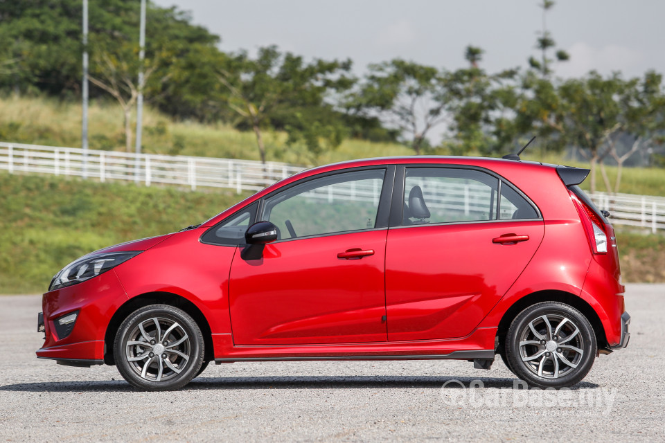 Proton Iriz P2-30A MC (2017) Exterior