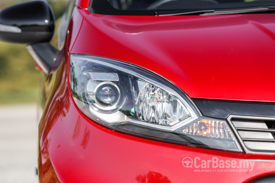 Proton Iriz P2-30A MC (2017) Exterior