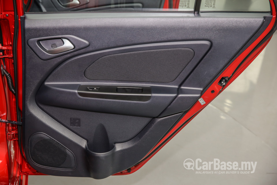 Proton Iriz P2-30A MC (2017) Interior