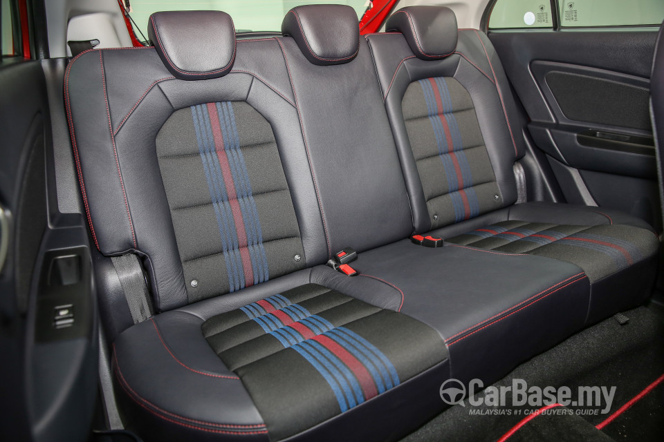 Proton Iriz P2-30A MC (2017) Interior