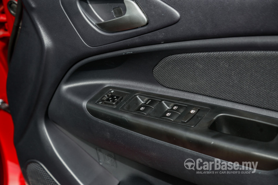 Proton Iriz P2-30A MC (2017) Interior