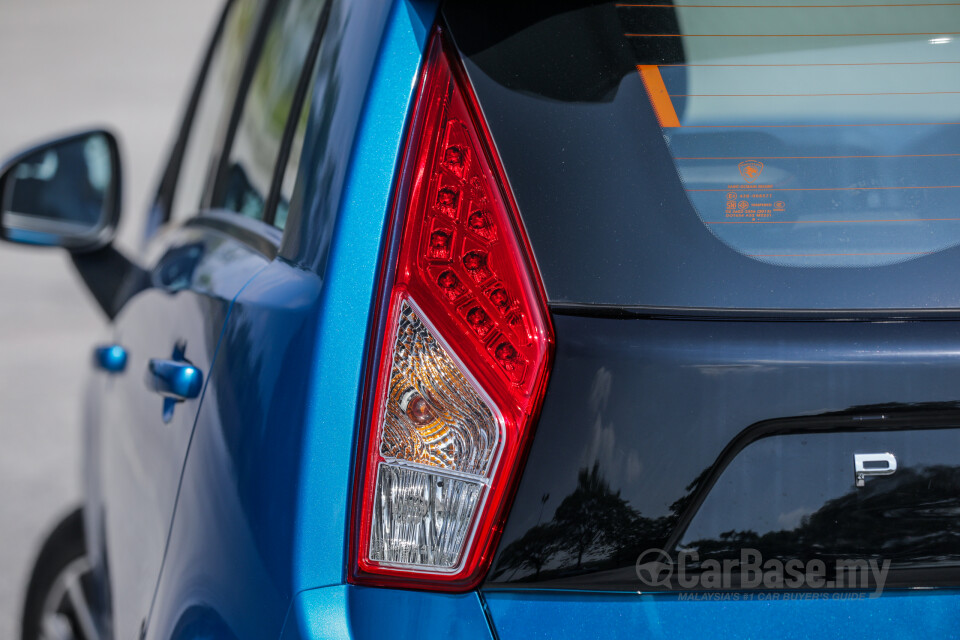 Perodua Aruz D38L (2019) Exterior