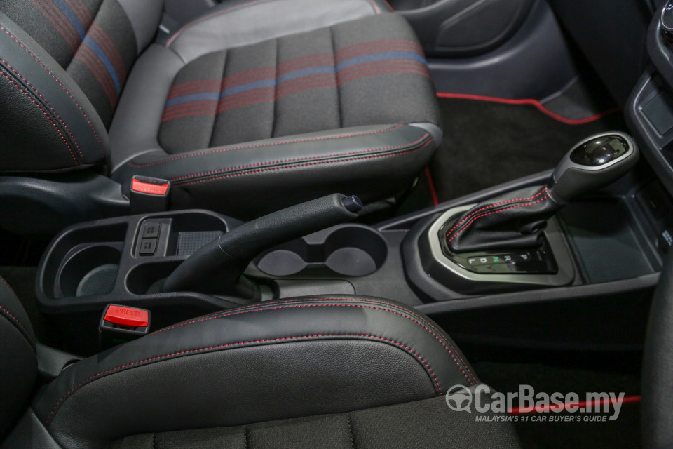 Proton Iriz P2-30A MC1 (2019) Interior