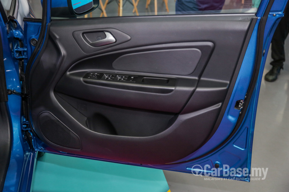 Proton Iriz P2-30A MC1 (2019) Interior