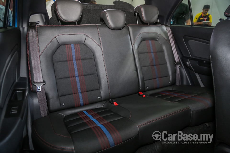 Proton Iriz P2-30A MC1 (2019) Interior