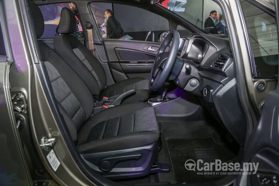 Proton Iriz P2-30A MC1 (2019) Interior