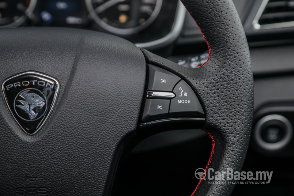 Proton Iriz P2-30A MC1 (2019) Interior