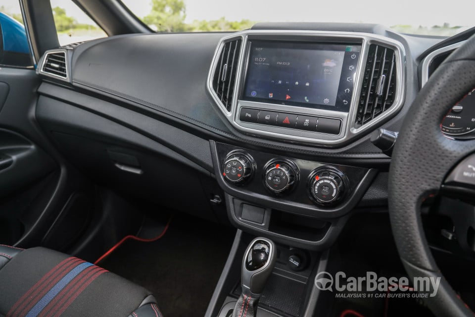 Proton Iriz P2-30A MC1 (2019) Interior