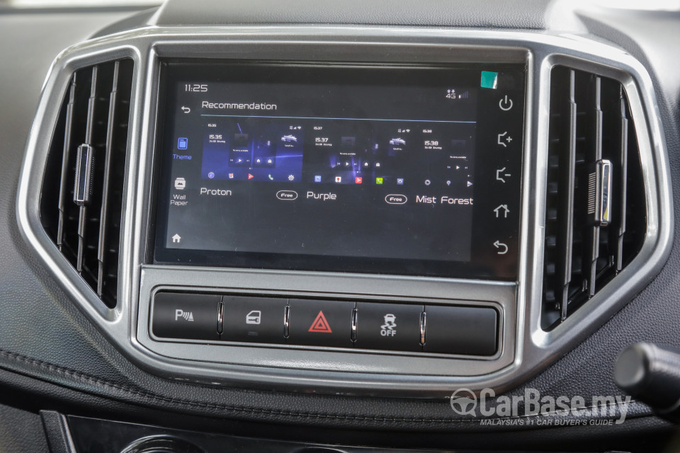 Proton Iriz P2-30A MC1 (2019) Interior