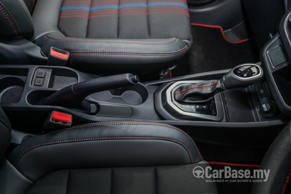 Proton Iriz P2-30A MC1 (2019) Interior