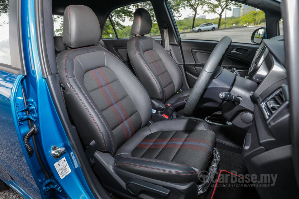 Nissan Navara D23 Facelift (2021) Interior