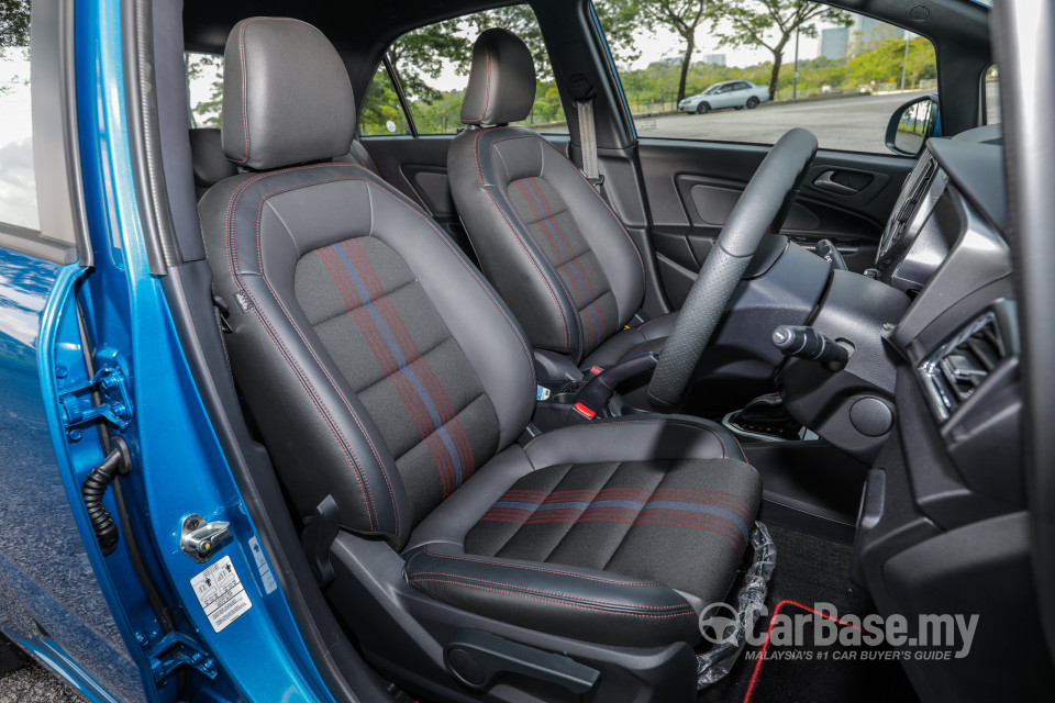 Proton Iriz P2-30A MC1 (2019) Interior