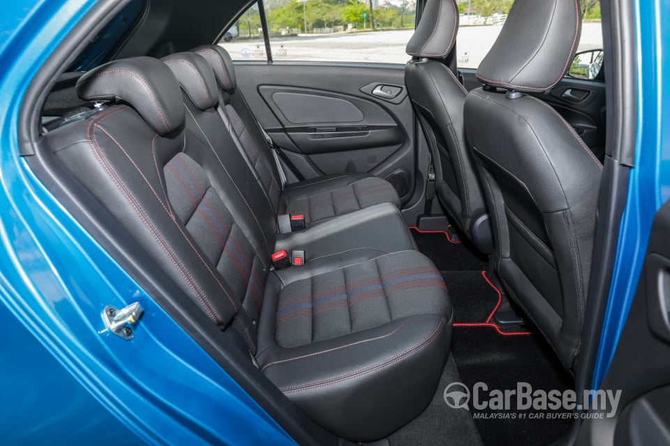 Proton Iriz P2-30A MC1 (2019) Interior