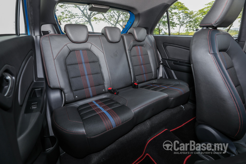 Proton Iriz P2-30A MC1 (2019) Interior