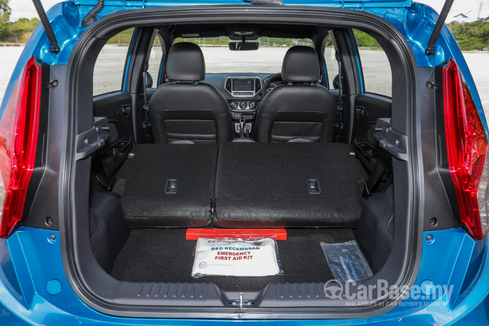 Proton Iriz P2-30A MC1 (2019) Interior