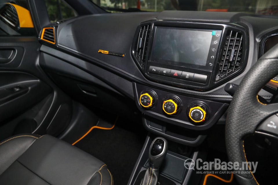 Proton Iriz P2-30A MC1 (2019) Interior