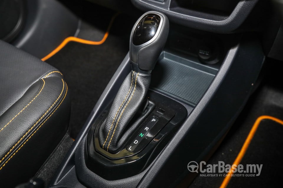 Proton Iriz P2-30A MC1 (2019) Interior