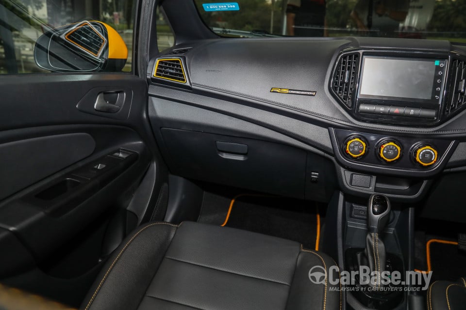Proton Iriz P2-30A MC1 (2019) Interior