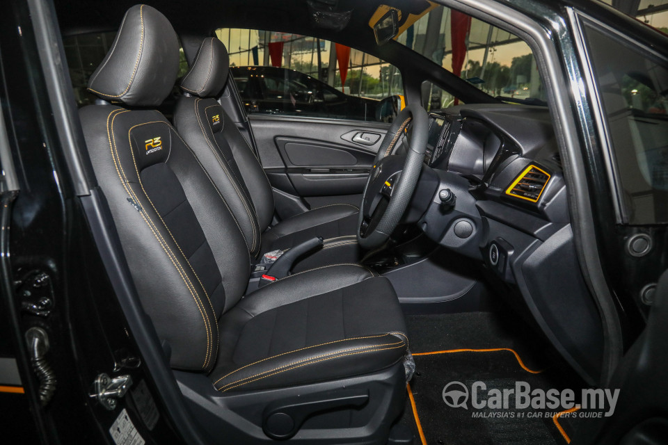 Proton Iriz P2-30A MC1 (2019) Interior