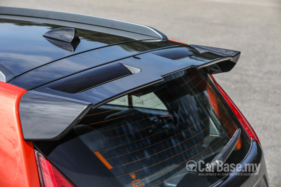 Proton Iriz P2-30A MC2 (2021) Exterior