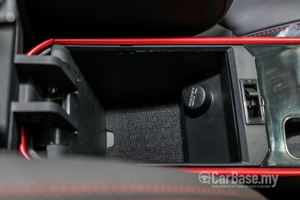 Proton Iriz P2-30A MC2 (2021) Interior