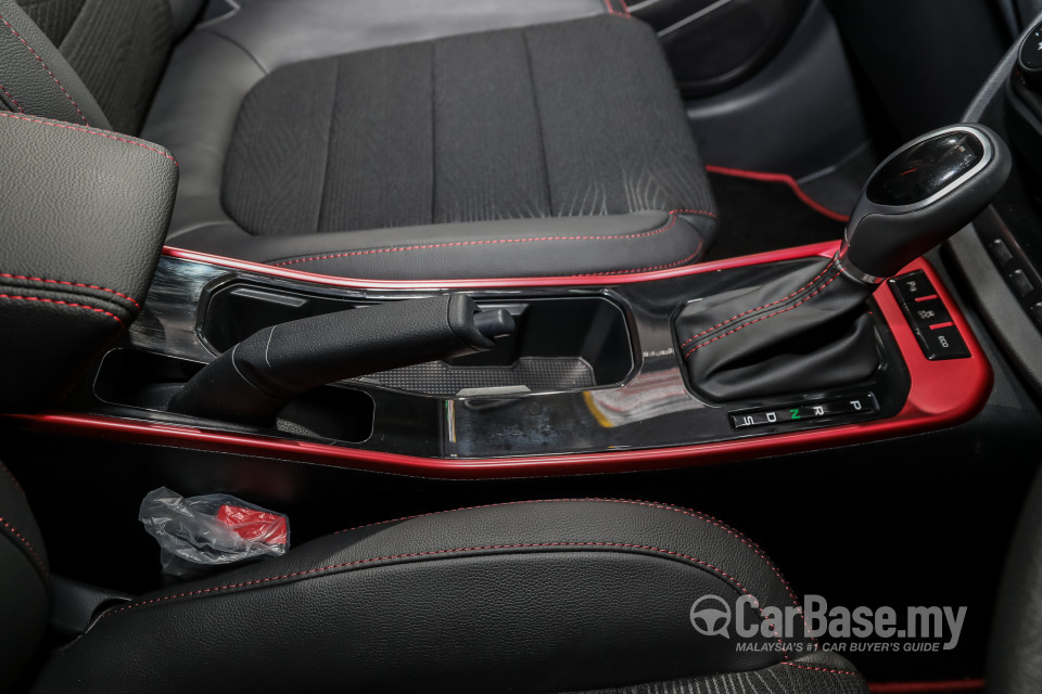 Proton Iriz P2-30A MC2 (2021) Interior
