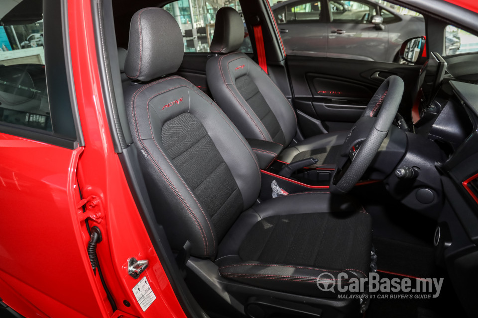 Proton Iriz P2-30A MC2 (2021) Interior