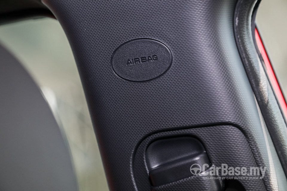 Proton Iriz P2-30A MC2 (2021) Interior