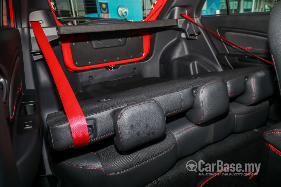 Proton Iriz P2-30A MC2 (2021) Interior