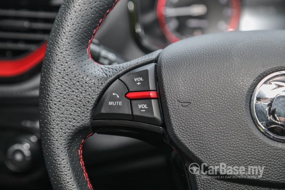 Proton Iriz P2-30A MC2 (2021) Interior