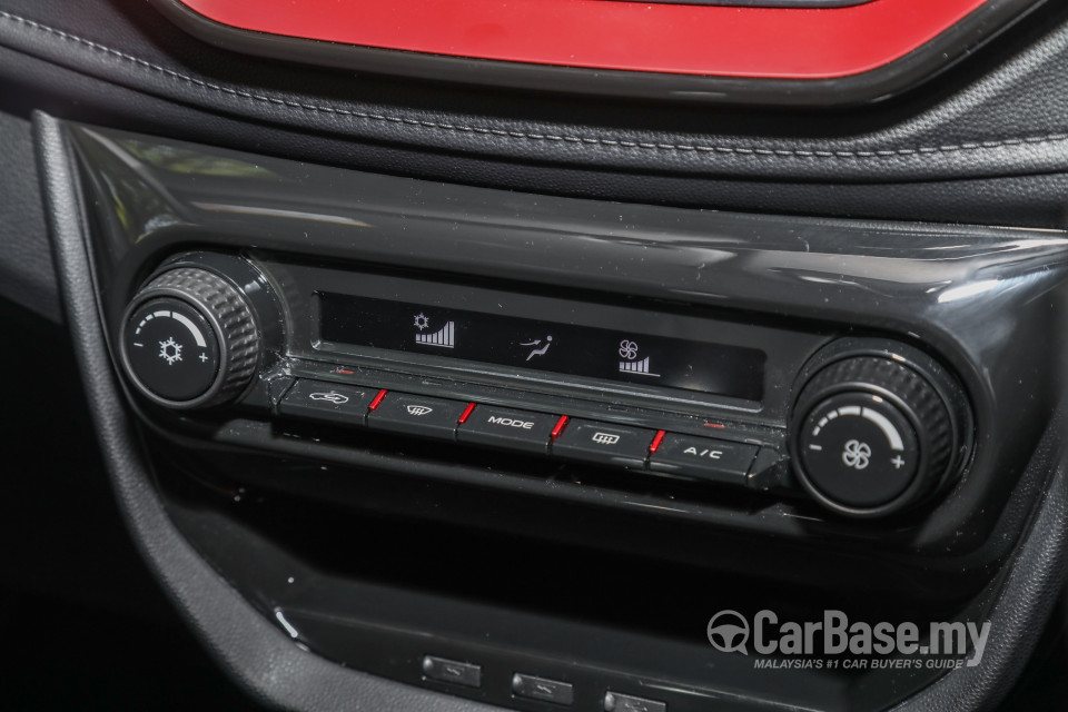 Proton Iriz P2-30A MC2 (2021) Interior