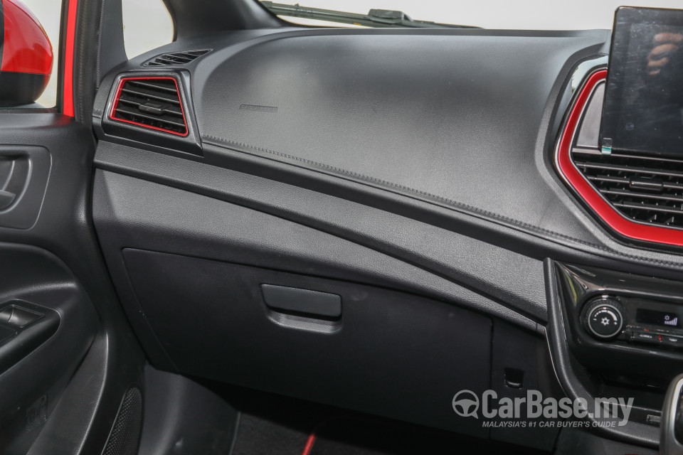 Proton Iriz P2-30A MC2 (2021) Interior
