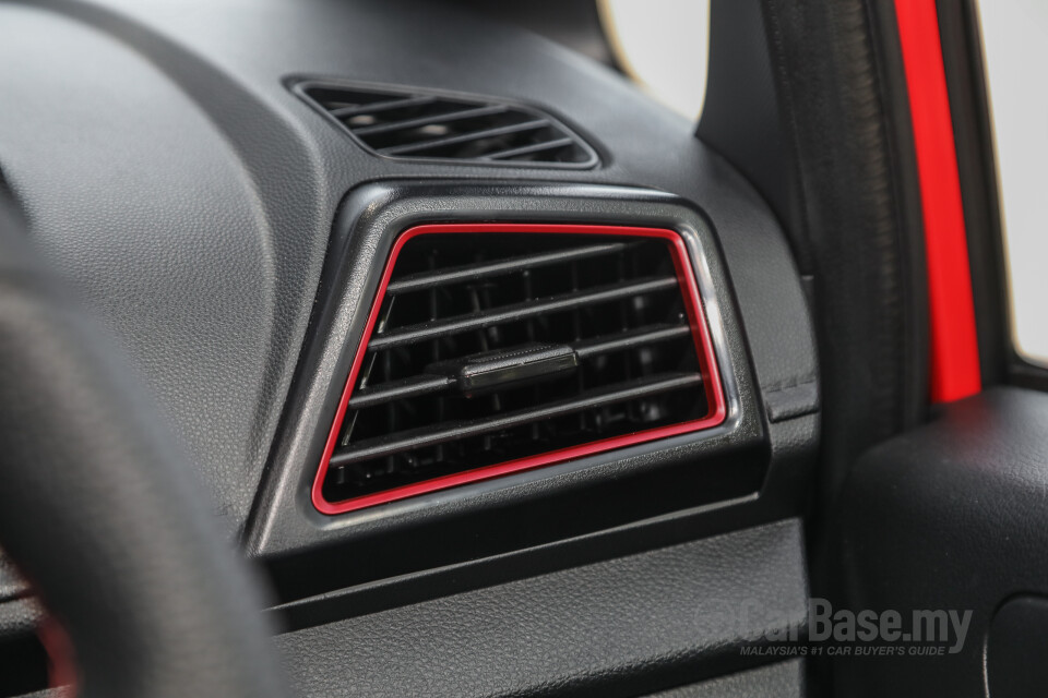 Mazda MX-5 ND (2015) Interior