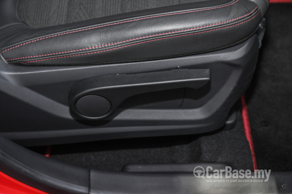 Proton Iriz P2-30A MC2 (2021) Interior