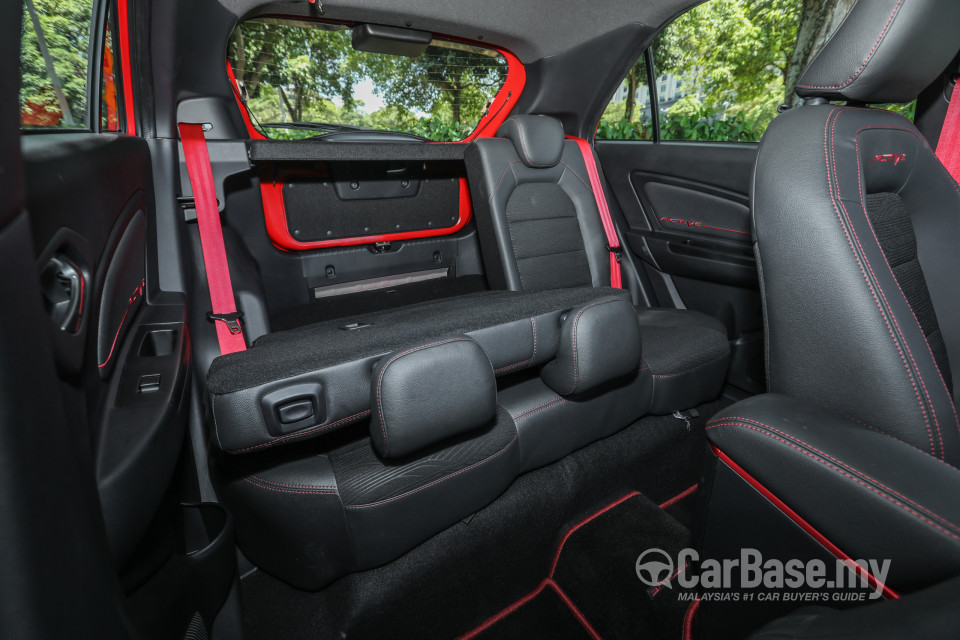 Proton Iriz P2-30A MC2 (2021) Interior