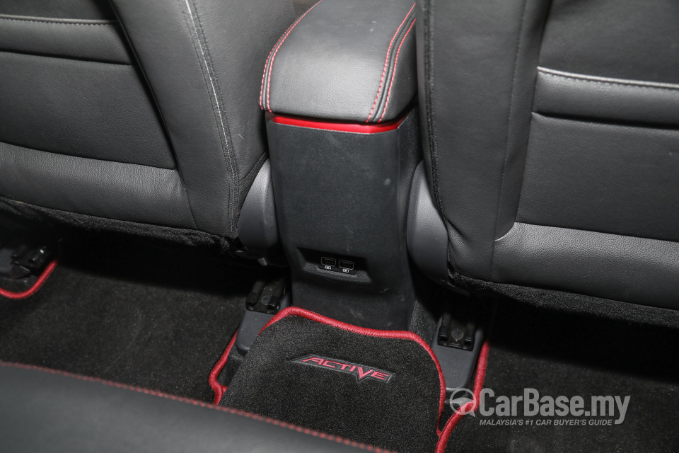 Proton Iriz P2-30A MC2 (2021) Interior
