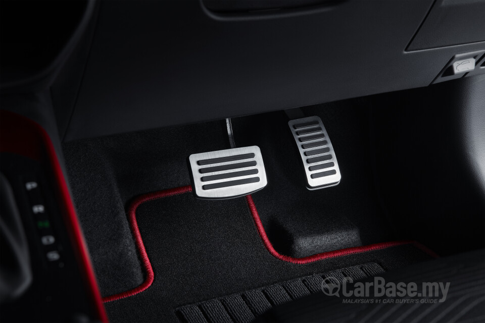 Proton Iriz P2-30A MC2 (2021) Interior