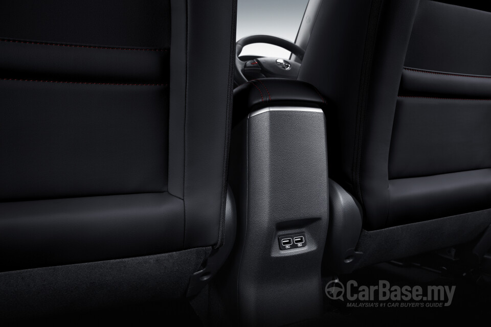 Proton Iriz P2-30A MC2 (2021) Interior