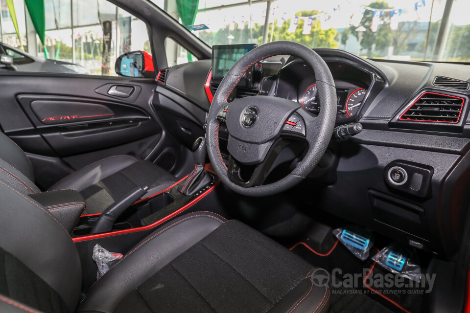 Proton Iriz P2-30A MC2 (2021) Interior