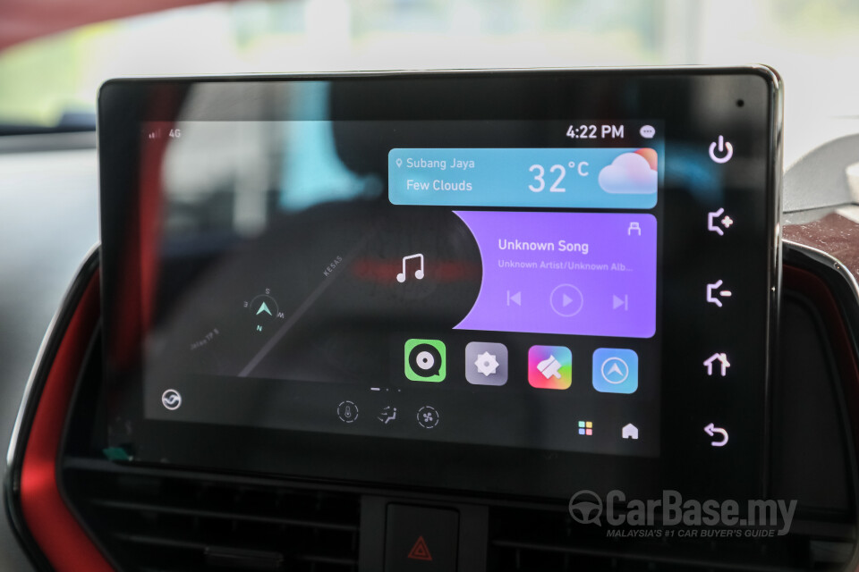 Proton Iriz P2-30A MC2 (2021) Interior