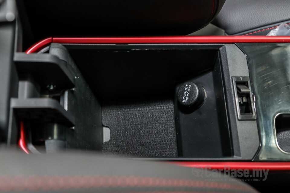 Proton Iriz P2-30A MC2 (2021) Interior
