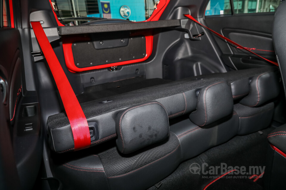 Proton Iriz P2-30A MC2 (2021) Interior