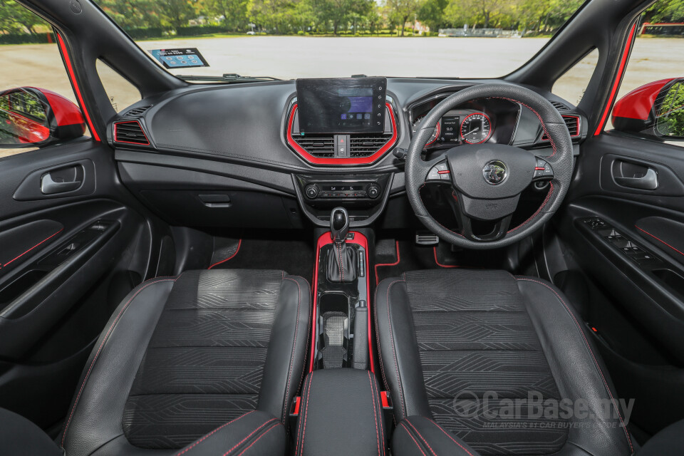 Proton Iriz P2-30A MC2 (2021) Interior
