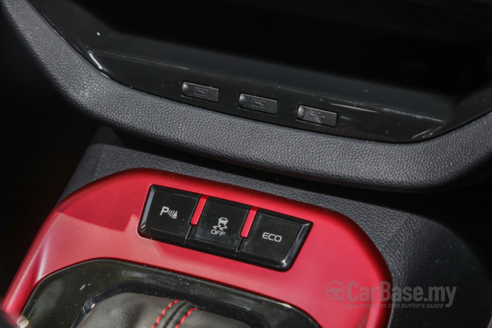 Proton Iriz P2-30A MC2 (2021) Interior